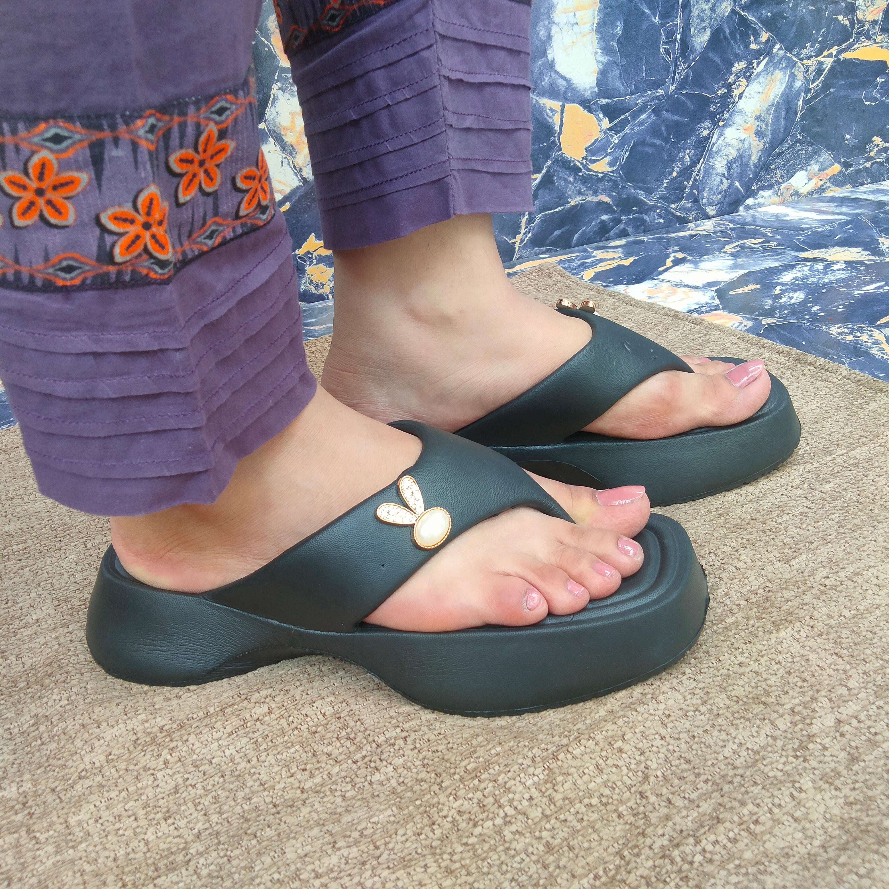 Deluxe shoes online shopping in Pakistan